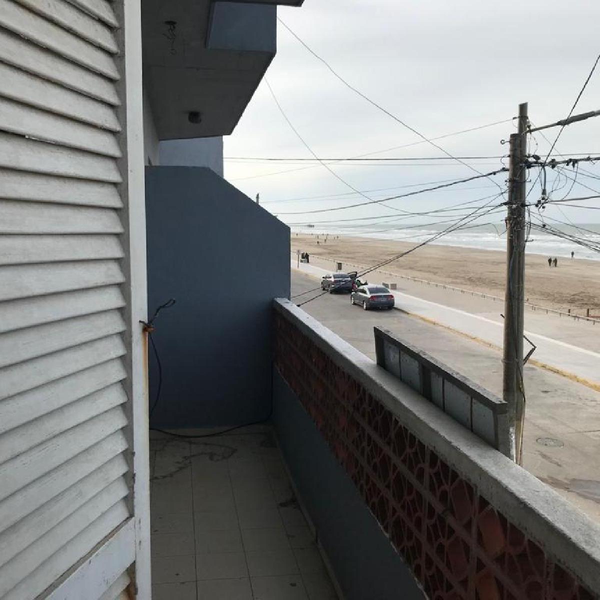 Departamento con Vista Al Mar 5
