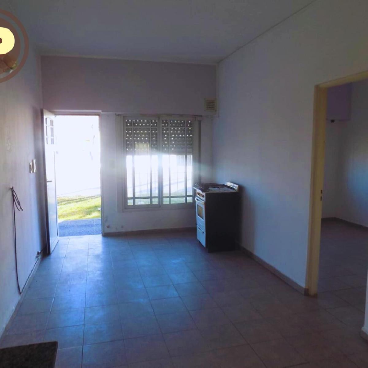 Departamento Al Frente en Planta Baja 3