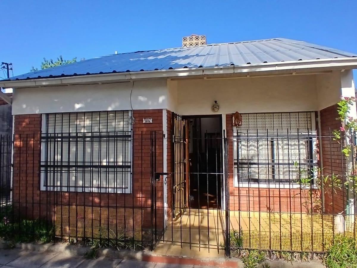 TIPO CASA AL FRENTE