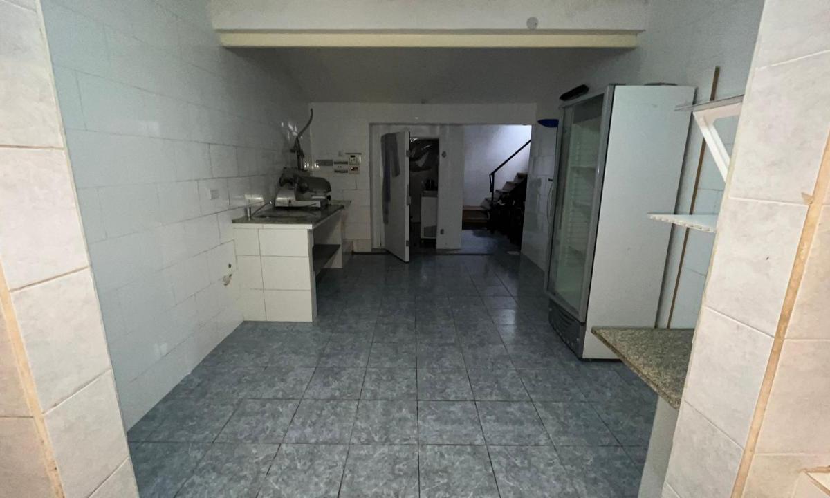 Foto de GRAN LOCAL SOBRE CALLE COMERCIAL EN LAS TONINAS, imagen 2