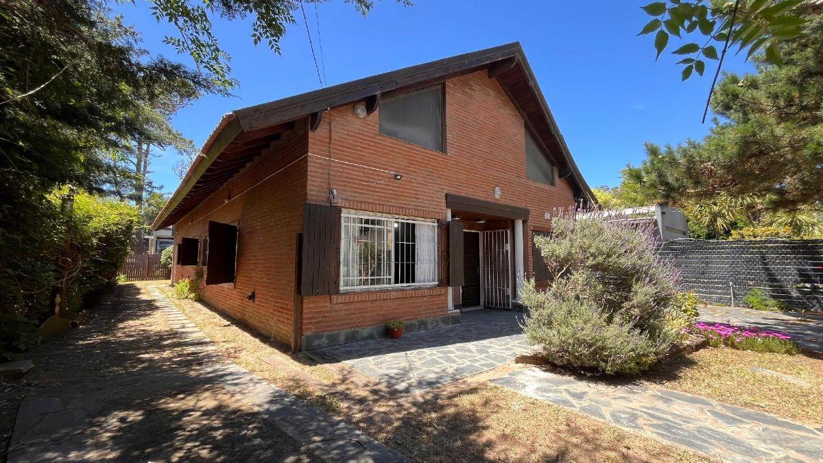 CASA SOLA CON GAS NATURAL