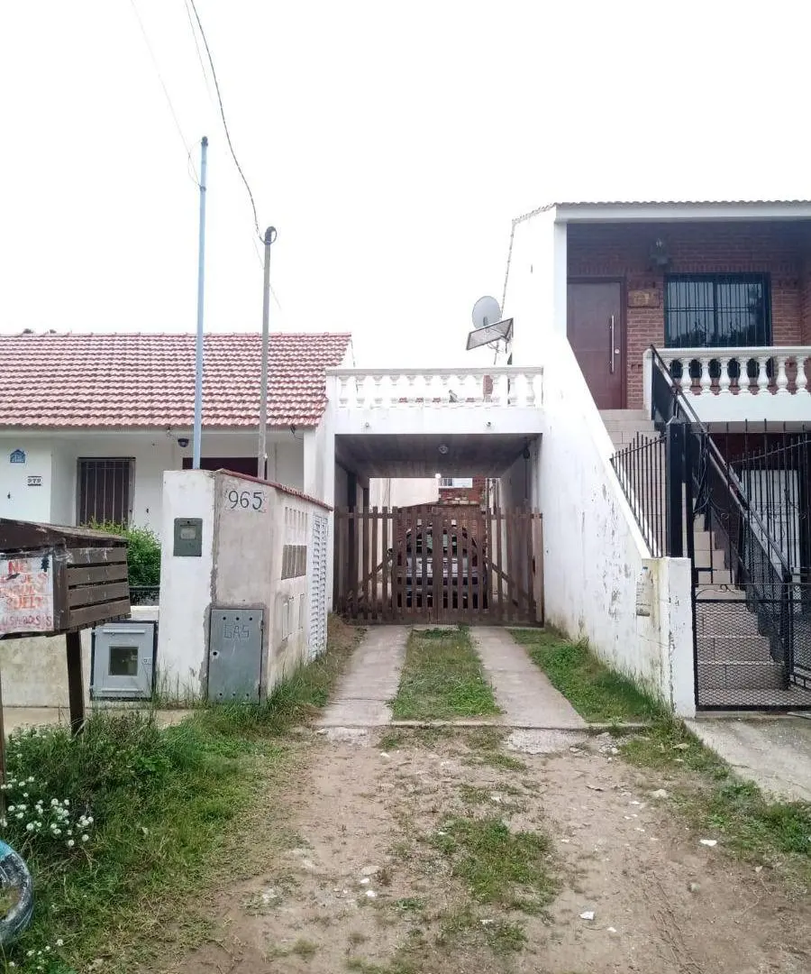 DEPARTAMENTO INTERNO EN 1ER PISO A 2 CUADRAS DEL MAR EN LAS TONINAS 4