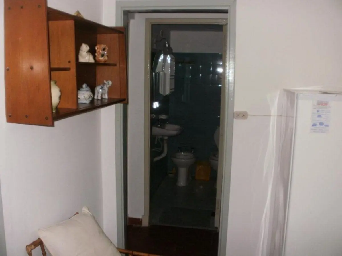 DEPARTAMENTO TIPO CASA SOBRE ASFALTO EN PLENO CENTRO DE LAS TONINAS 5