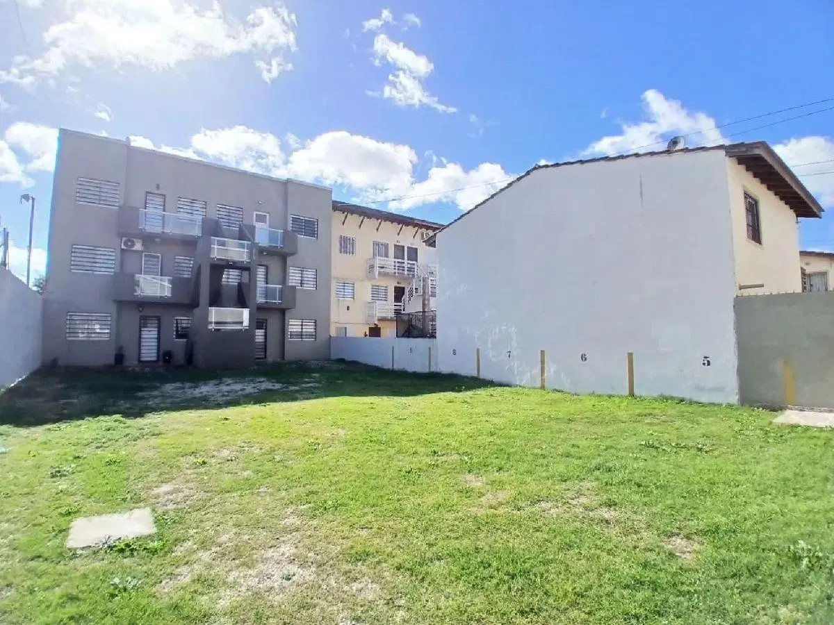 DEPARTAMENTO SANTA TERESITA 4