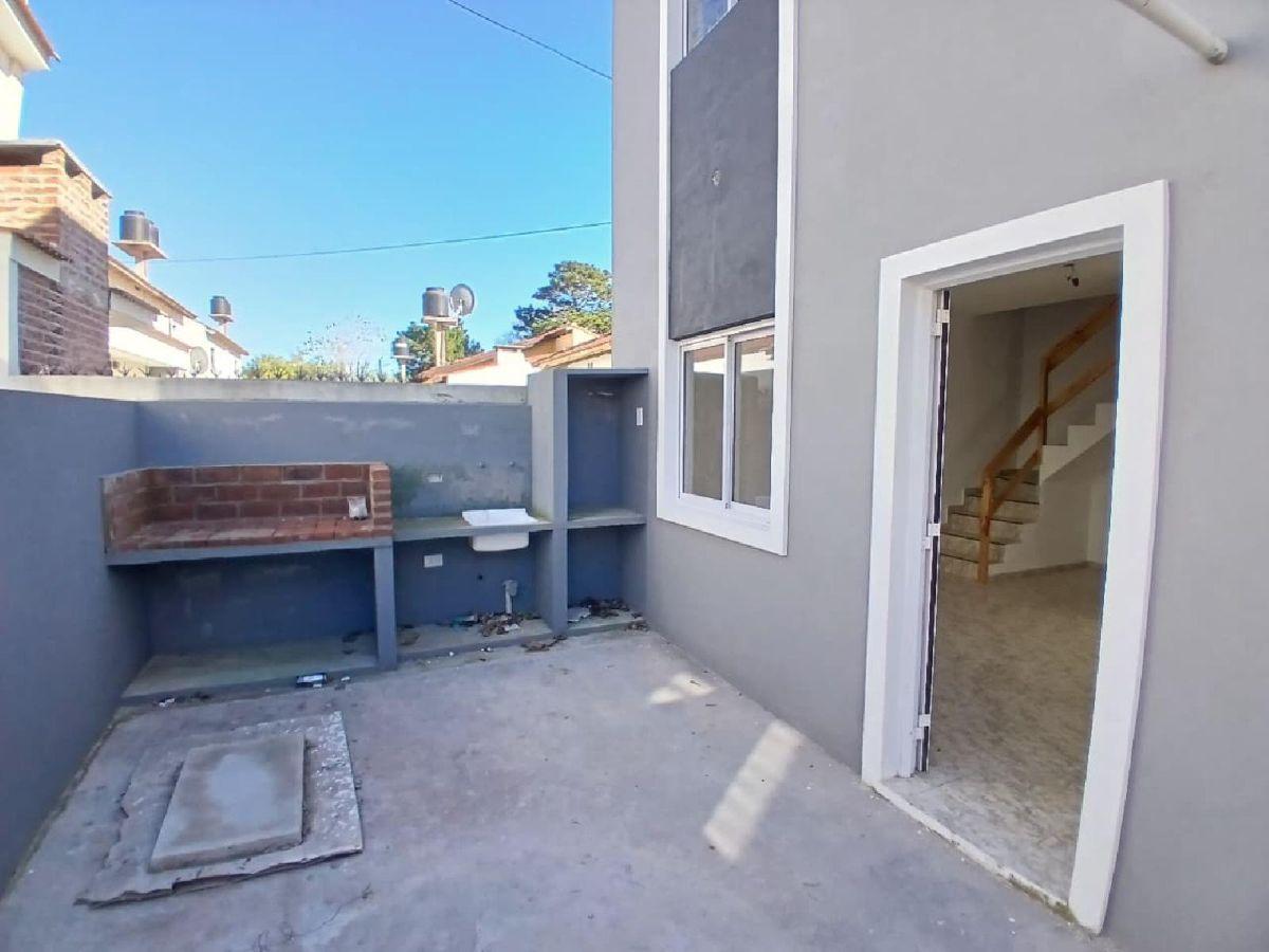 DUPLEX con 2 dormitorios de 70 m2 en venta en Mar del Tuyú