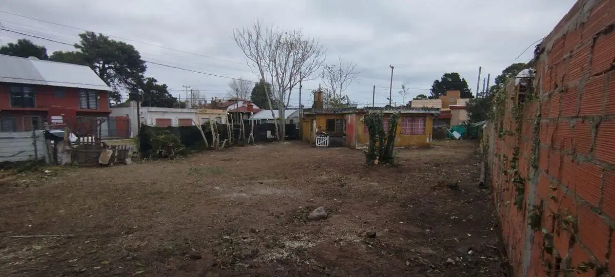 Hermosa Esquina! Casa a reciclar en Santa Teresita! 5