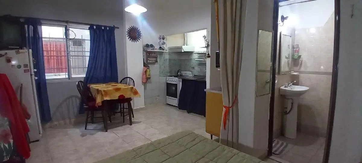 DEPARTAMENTO EN PLANTA BAJA SANTA TERESITA 4