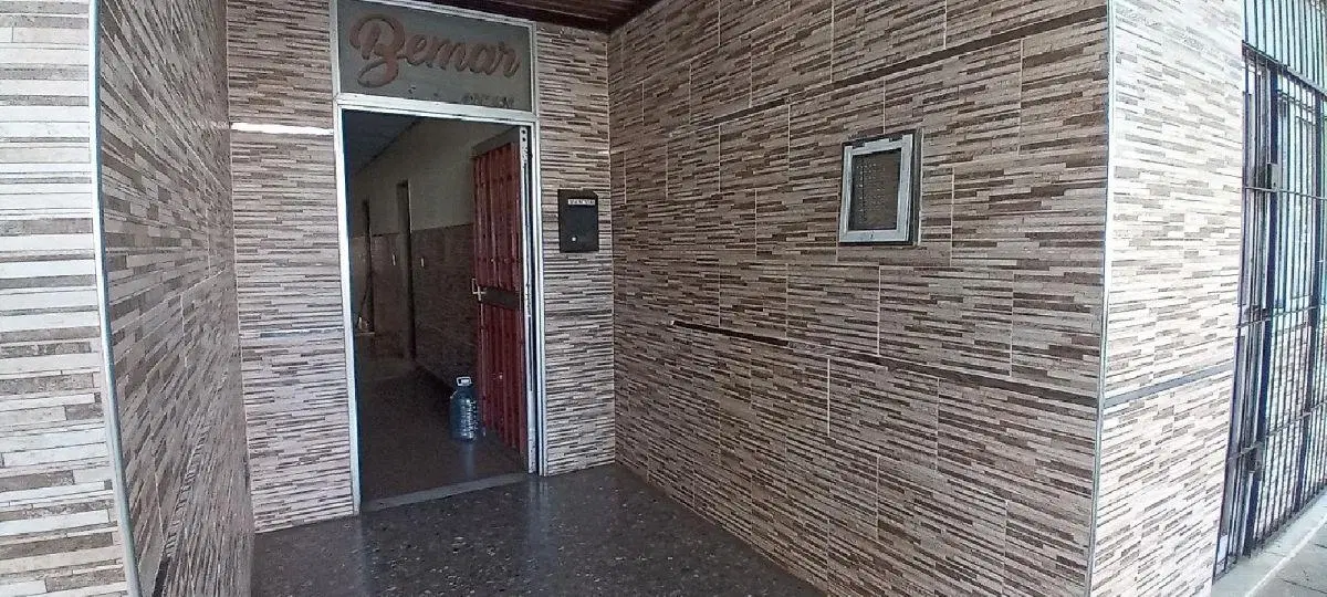 DEPARTAMENTO EN PLANTA BAJA SANTA TERESITA 8
