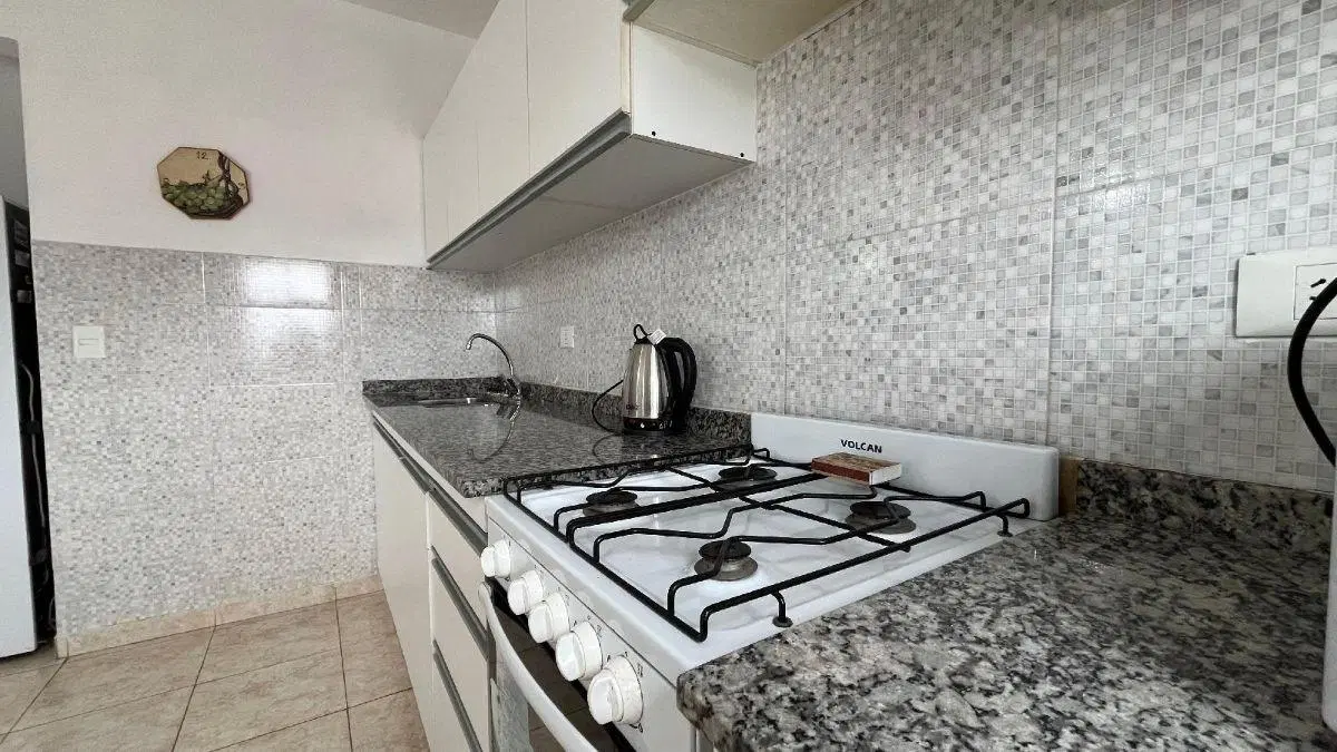 DEPARTAMENTO TIPO DUPLEX AL FRENTE 4