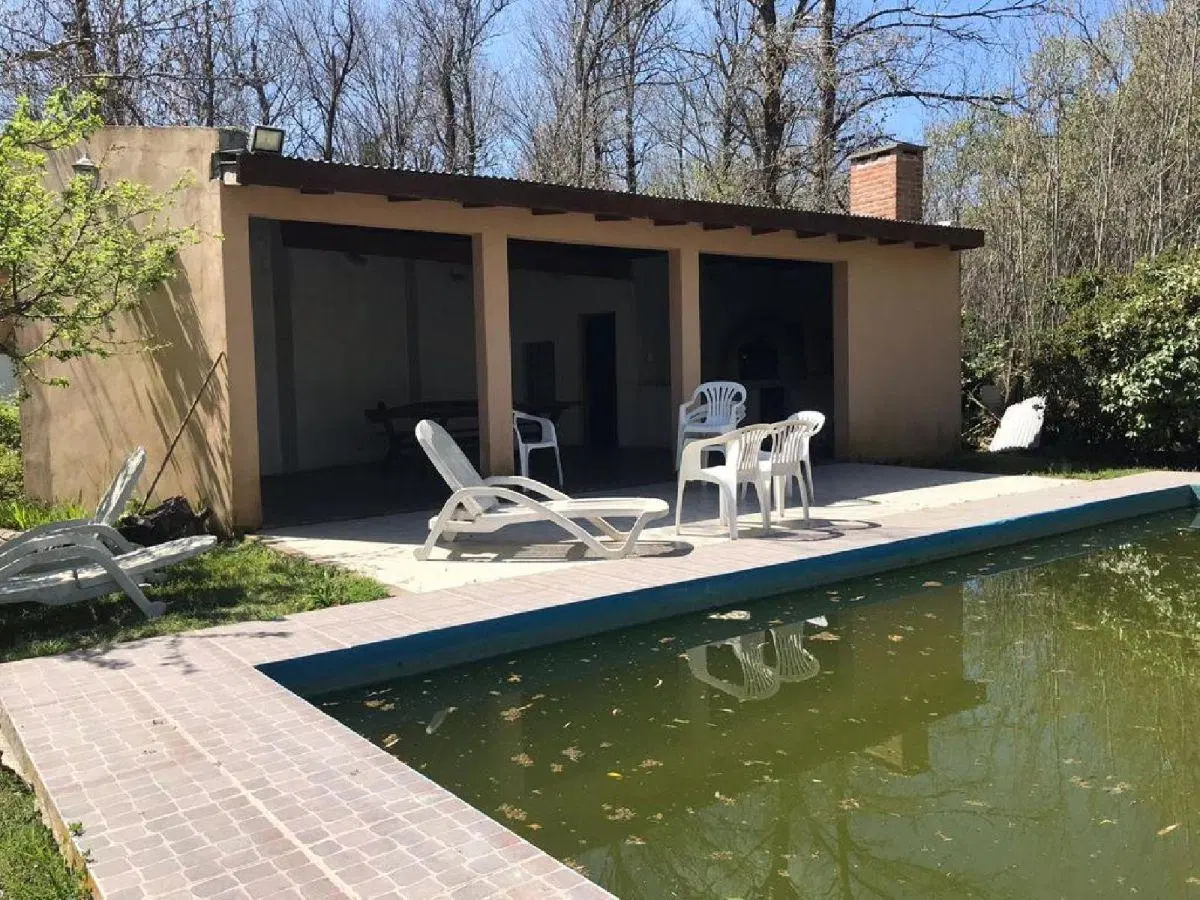 SE VENDE QUINCHO CON PILETA EN EL MONTE DE SANTA TERESITA 5