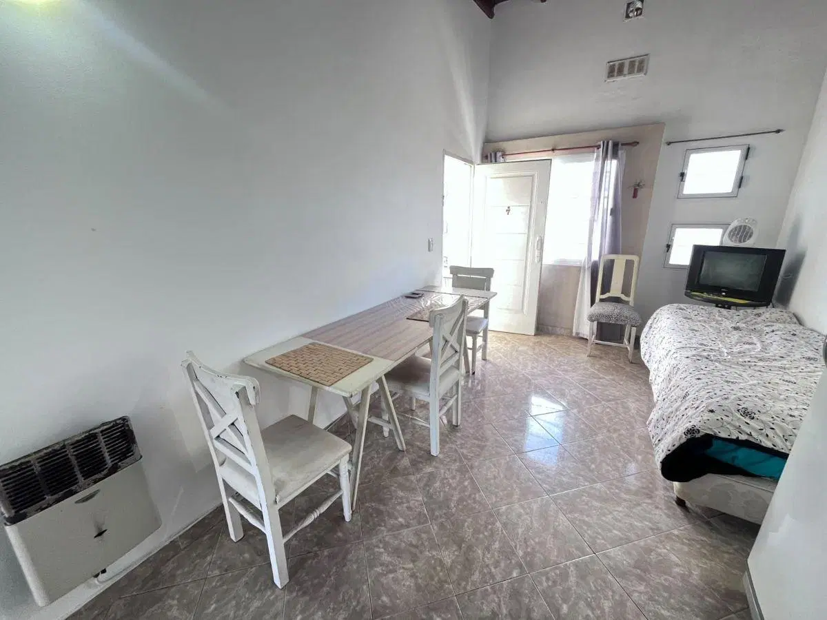 DEPARTAMENTO CON GAS NATURAL- SANTA TERESITA 5