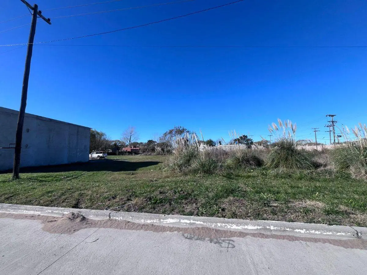 LOTE EN BLOCK SOBRE COLECTORA MAR DEL TUYU 2