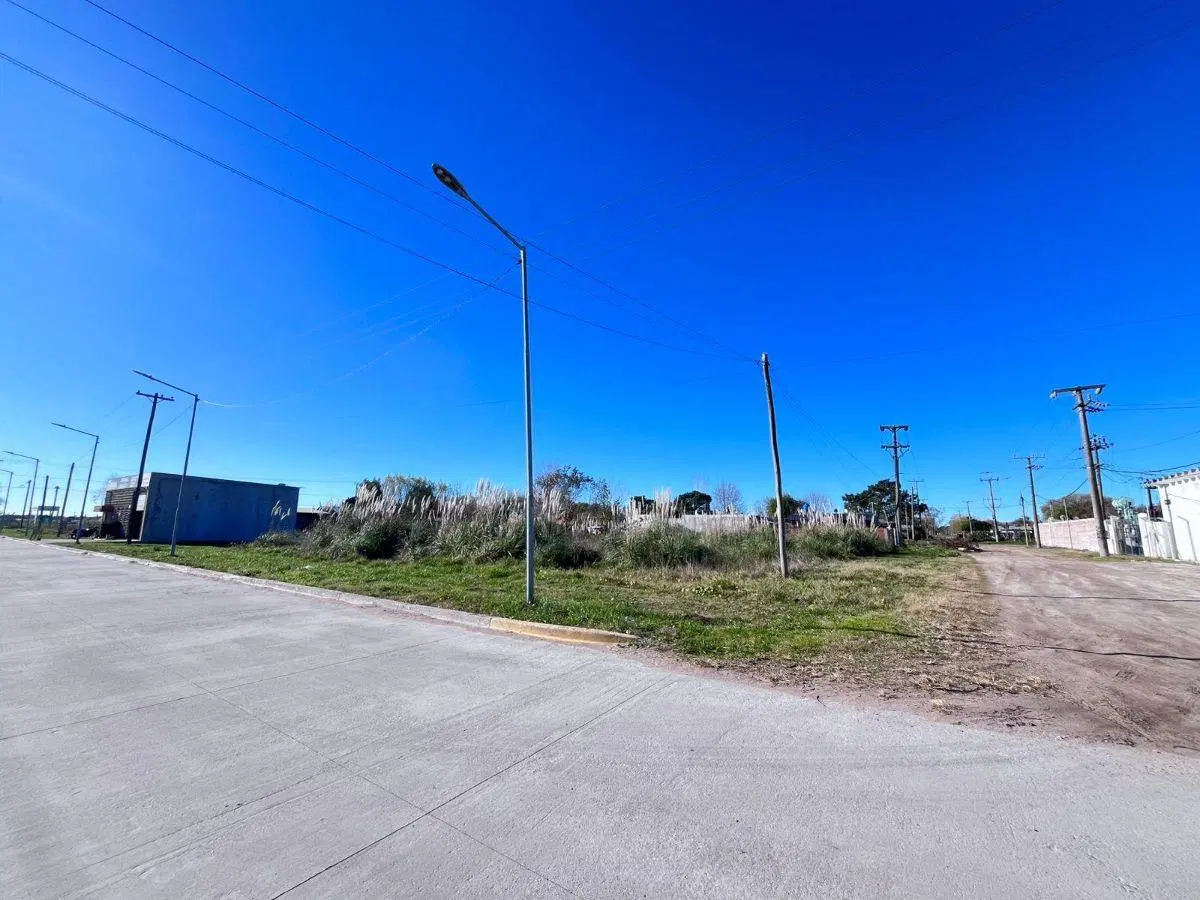 LOTE EN BLOCK SOBRE COLECTORA MAR DEL TUYU 4