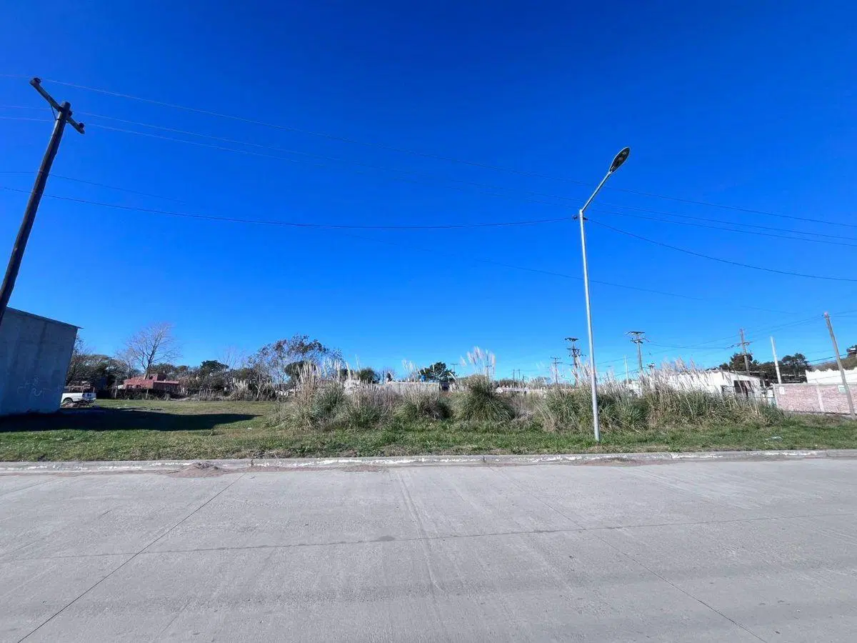 LOTE EN BLOCK SOBRE COLECTORA MAR DEL TUYU 7