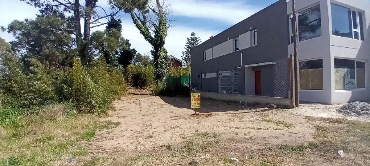 HERMOSO LOTE SOBRE EL MONTE - SANTA TERESITA 2