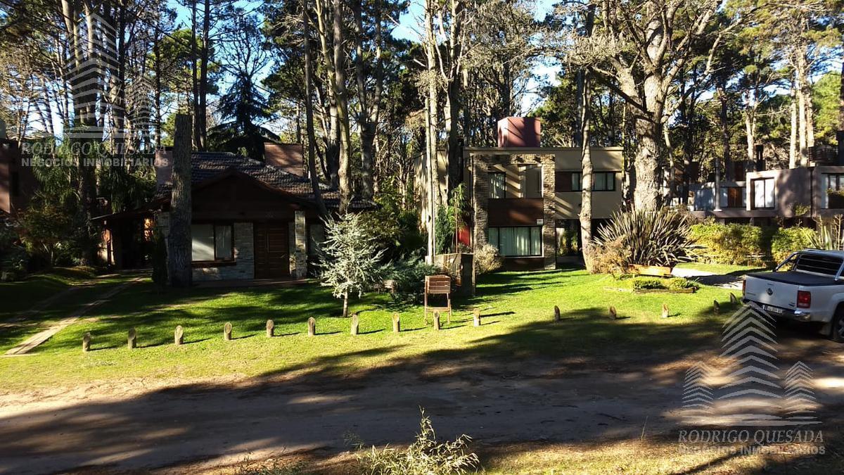 Excelente Lote en Parque Residencial "La Reserva " - Costa del Este! 3