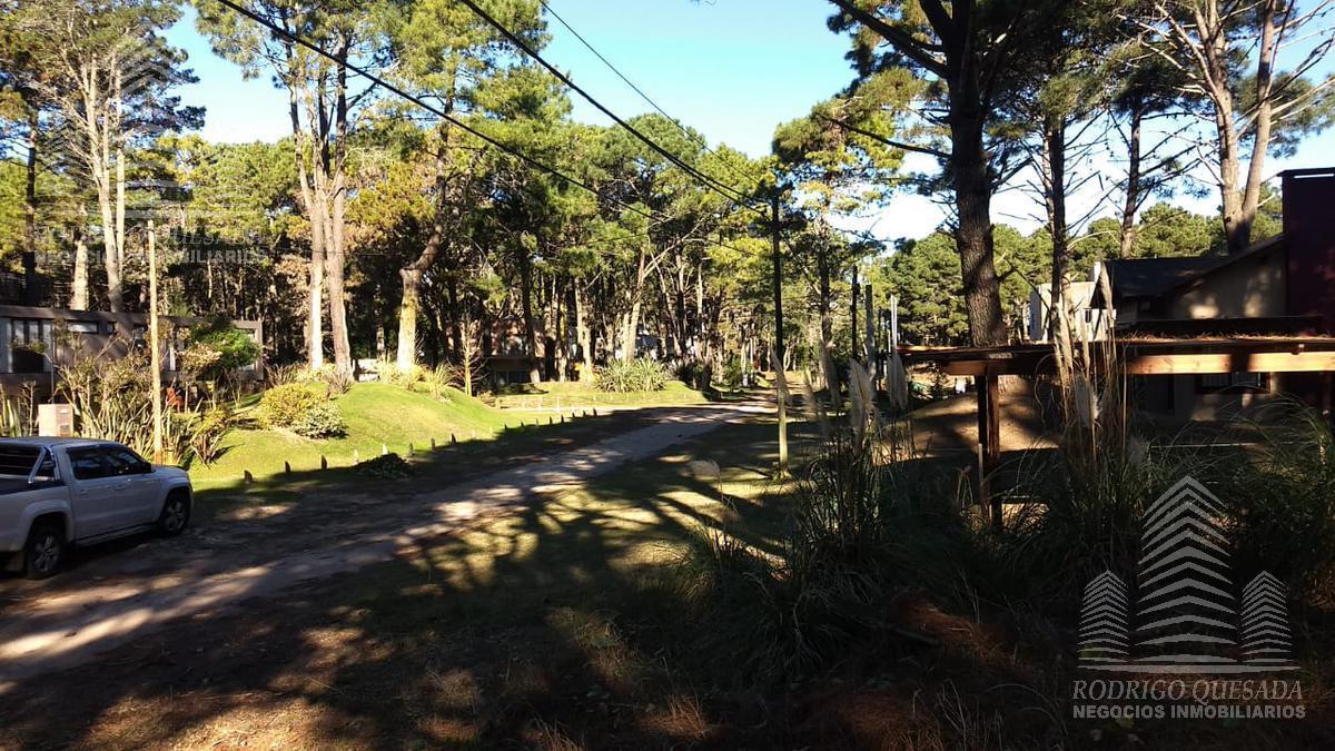 Excelente Lote en Parque Residencial "La Reserva " - Costa del Este! 4