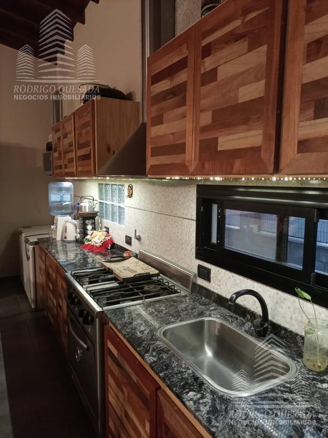 Una Magnifica Propiedad, con Finos Detalles!san Bernardo! 3
