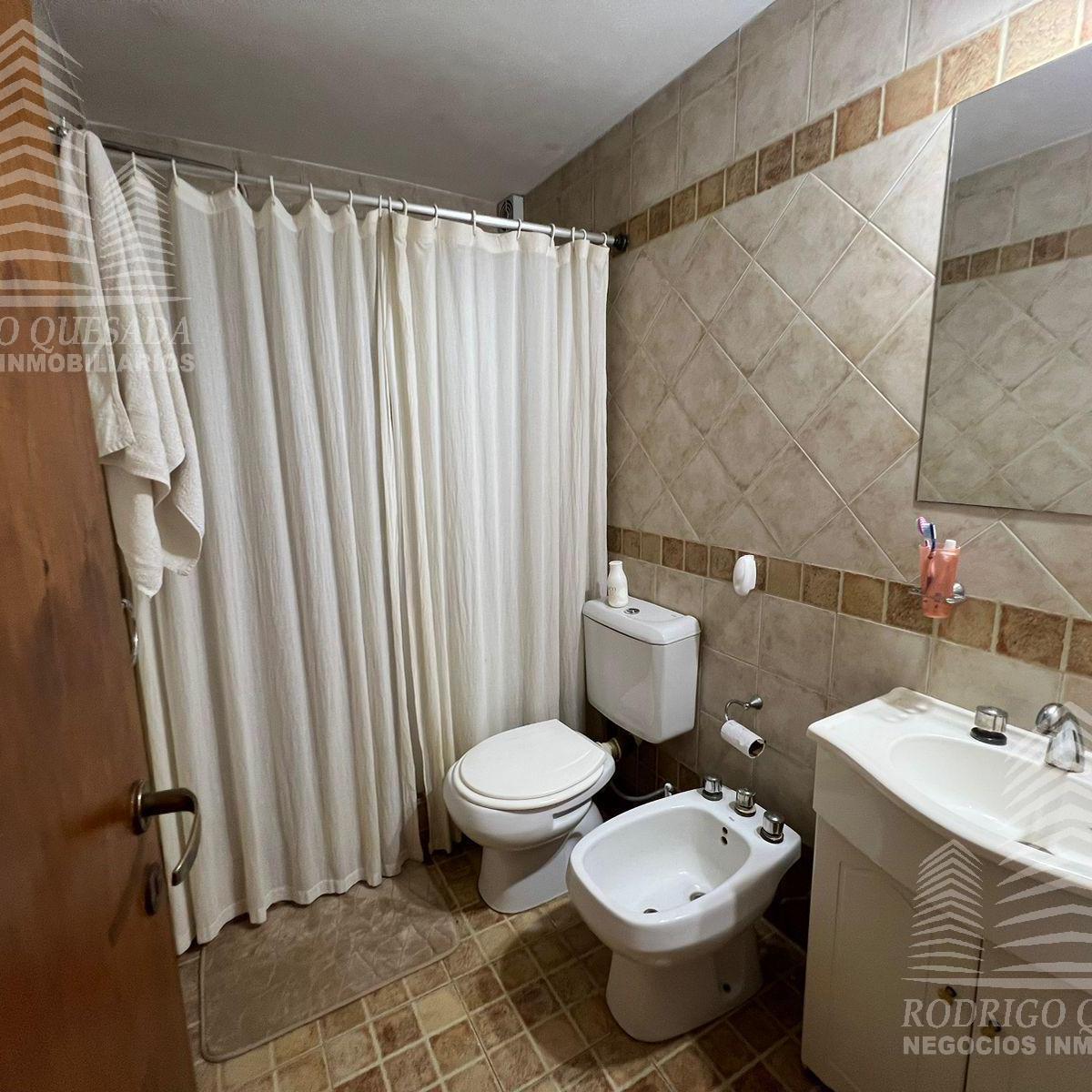 Dúplex 3 Dorm. C/ Cochera en Costa Azul 5