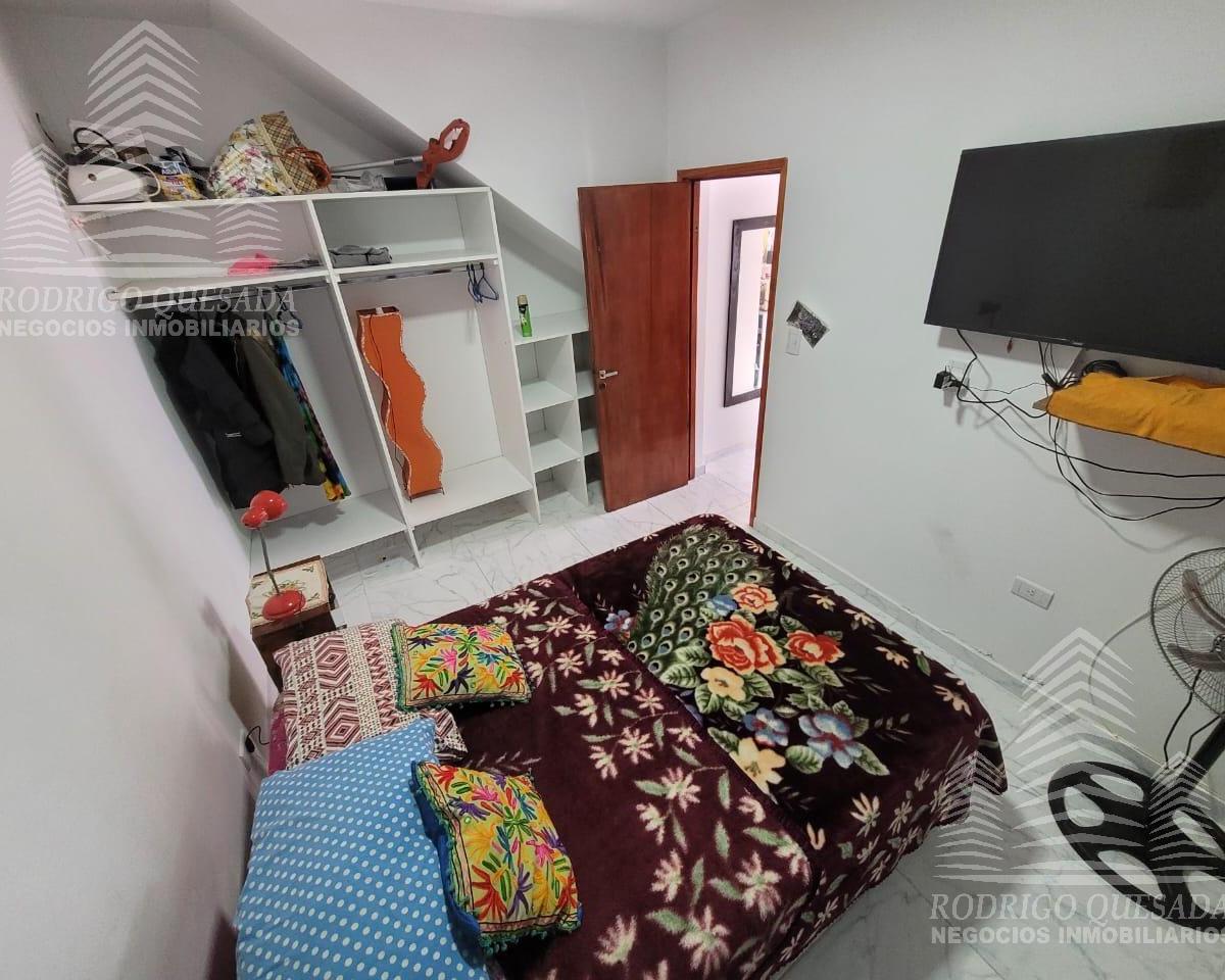 Departamento 2 Ambientes Planta Baja Sarmiento 498 2
