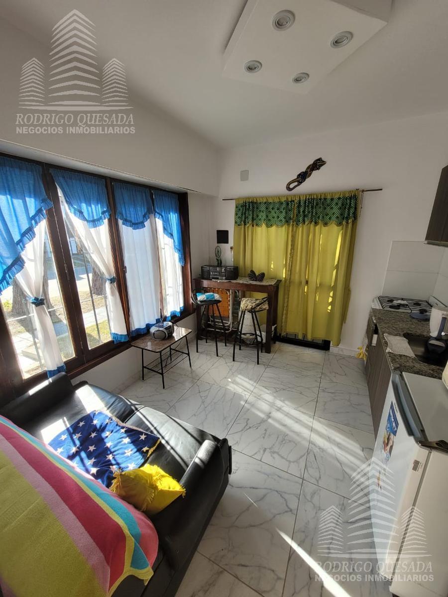 Departamento 2 Ambientes Planta Baja Sarmiento 498 3