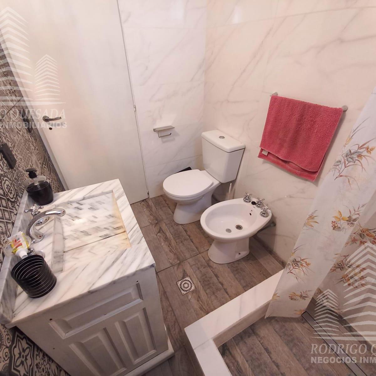 Foto de Hermoso Chalet Cabaña en lote de 500m2, a metros del mar!! Nueva, imagen 4