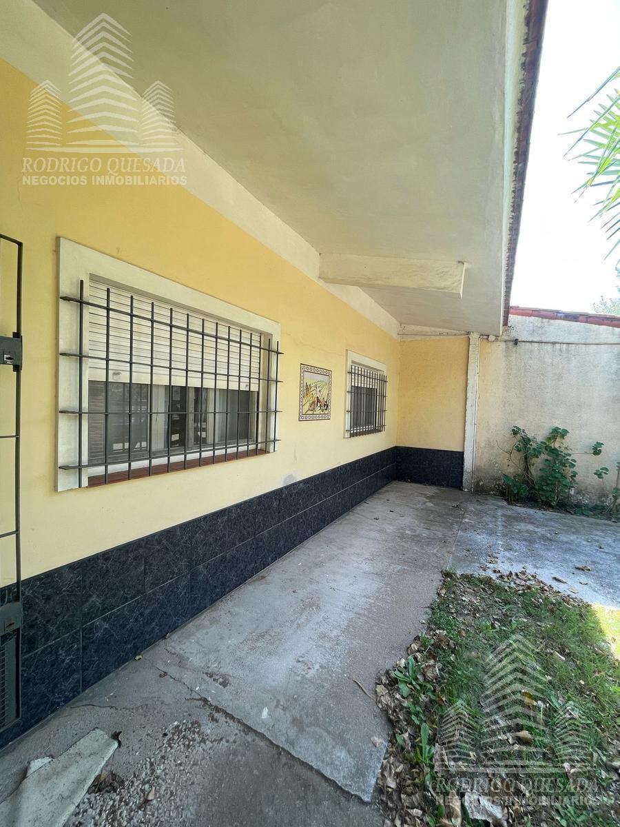 Excelente Casa en Lote Propio de 600 m², Todos Los Servicios! 2