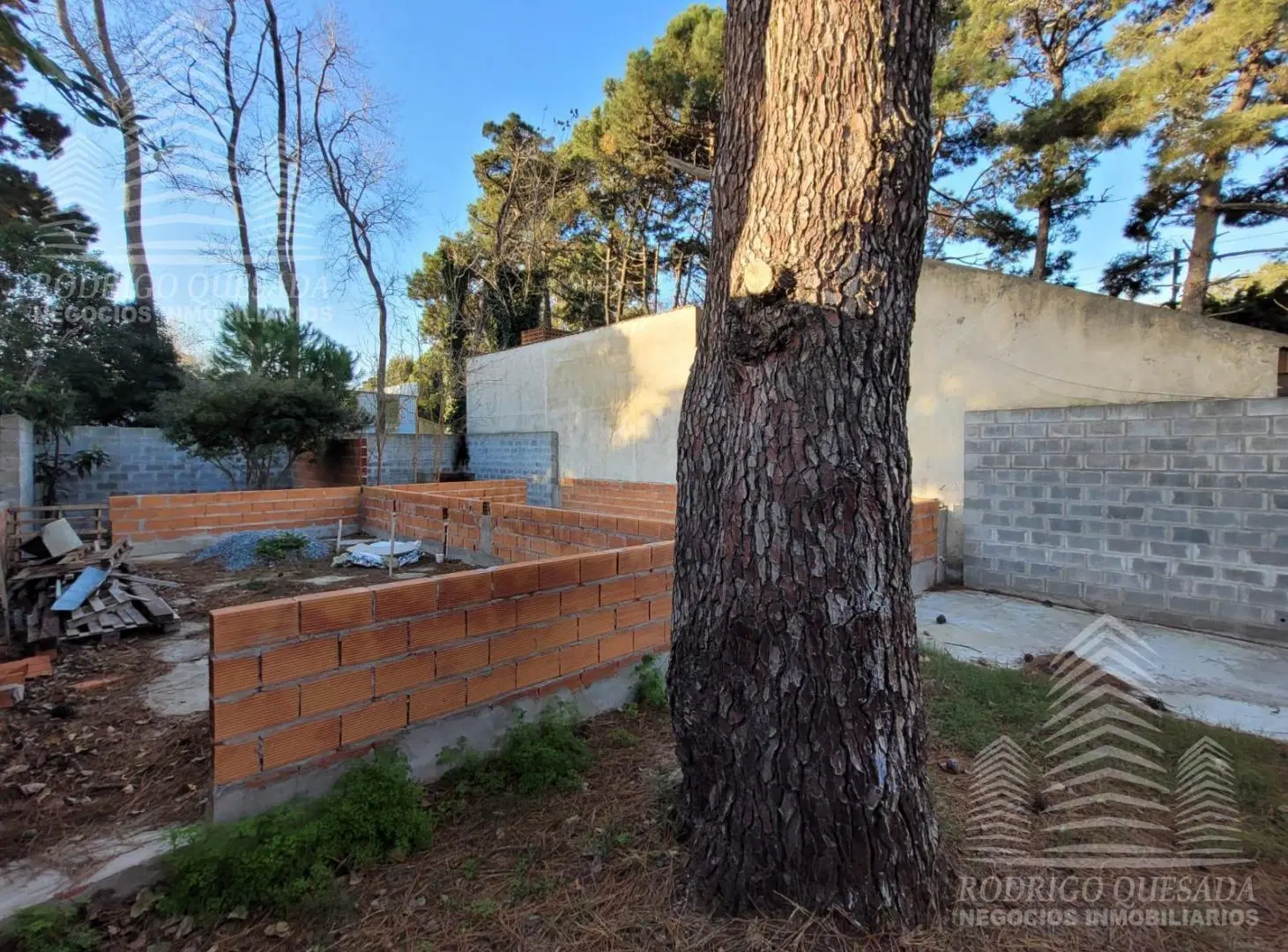LOTE de 10  x 20  CON PLANOS APROBADOS PARA 2 DUPLEX| |EXCELENTE INVERSION| 3