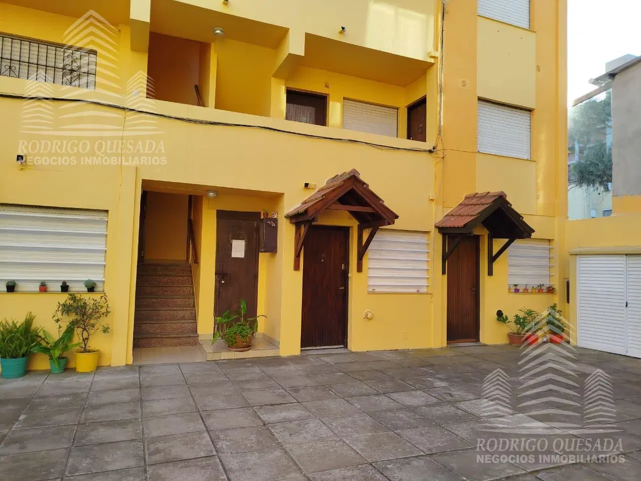 Departamento 3 amb. Planta baja, frente al mar, c/patio y cochera!! OPORTUNIDAD - RETASADO 4