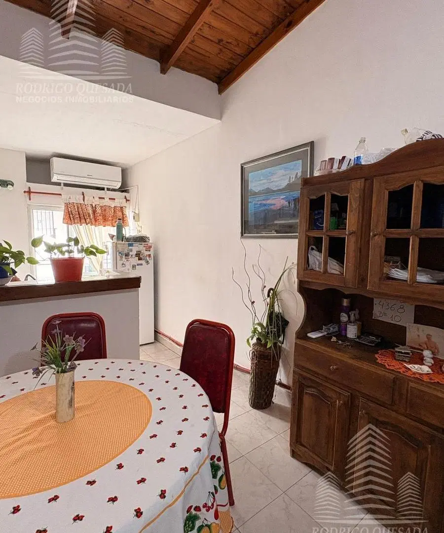 Departamento 2 amb y 1/2 en zona residencial!!! con todos los  seRvicios- acepta  permuta - RETASADO 5