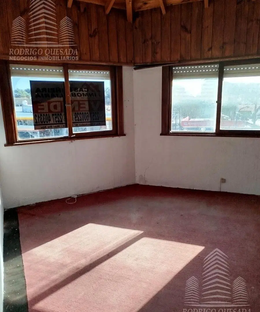Practico departamento de 2 amb. en un 2° piso- Mar de Ajo! 3