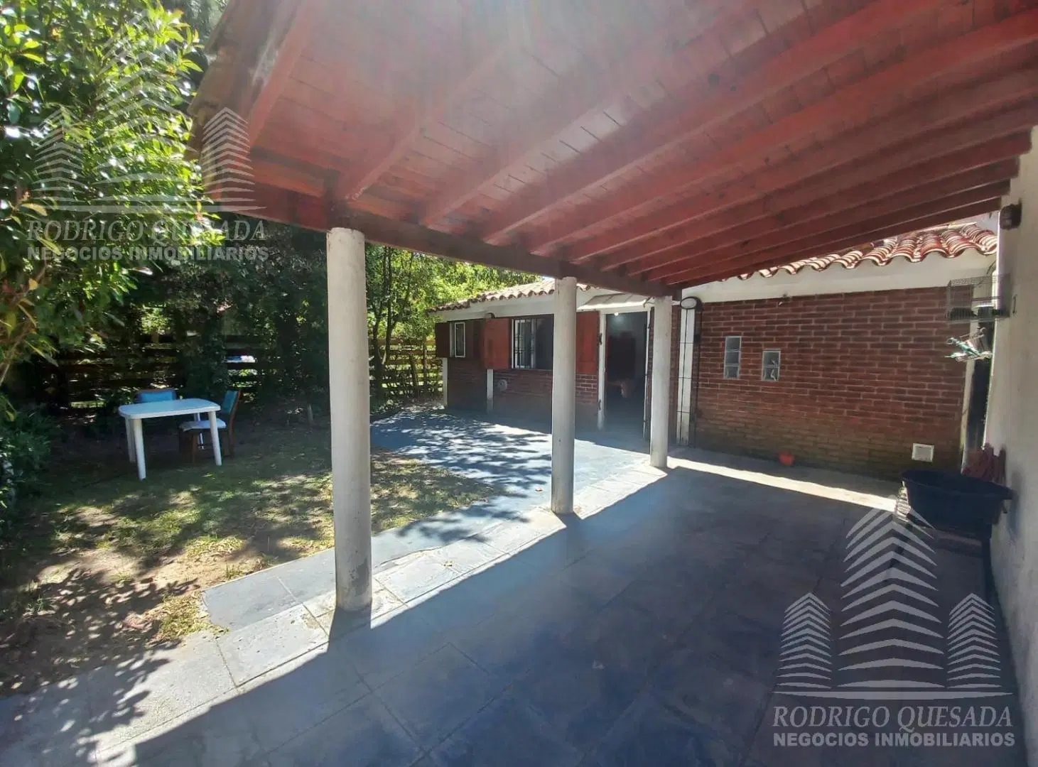 Amplia casa c/todos los servicios  Salta  1727 3