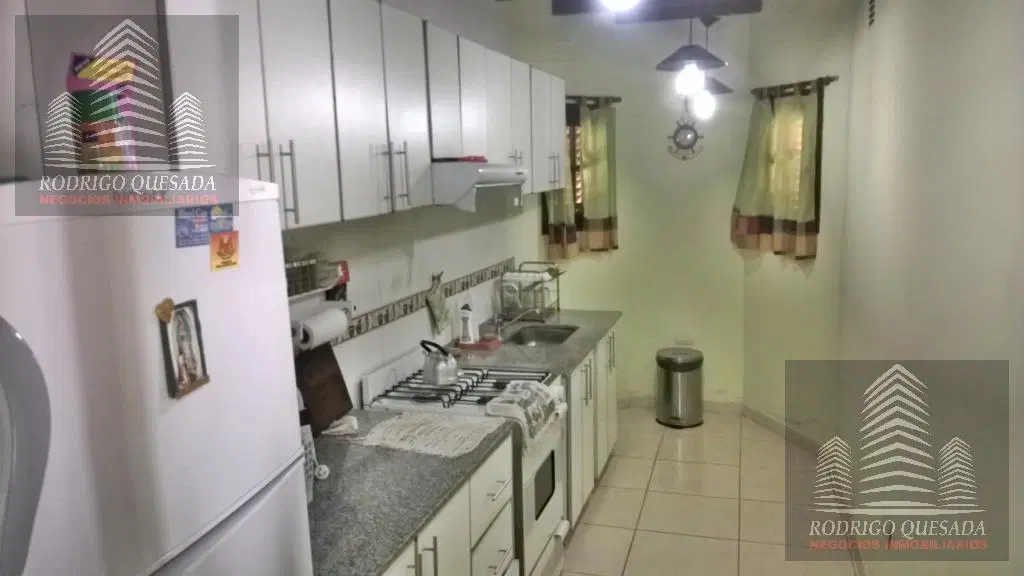 Amplia casa en zona residencial en San Bernardo 4
