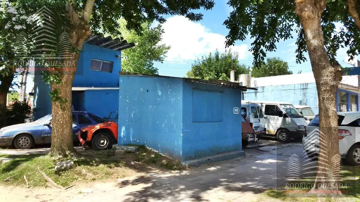 ESTRATEGICA ESQUINA EN SANTA TERESITA - AV 32 2