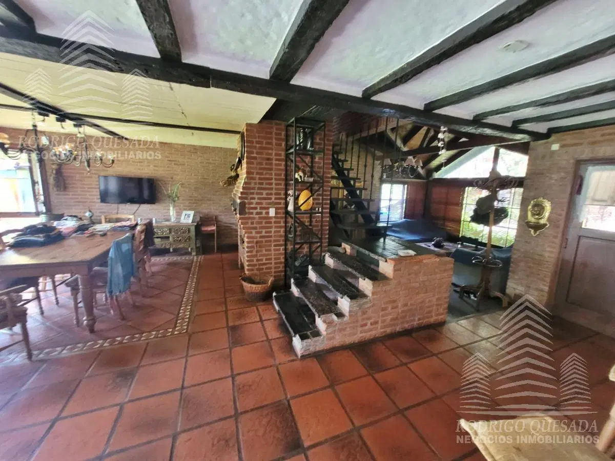 Una excelente casa de categoría,con detalles de lujo! 3