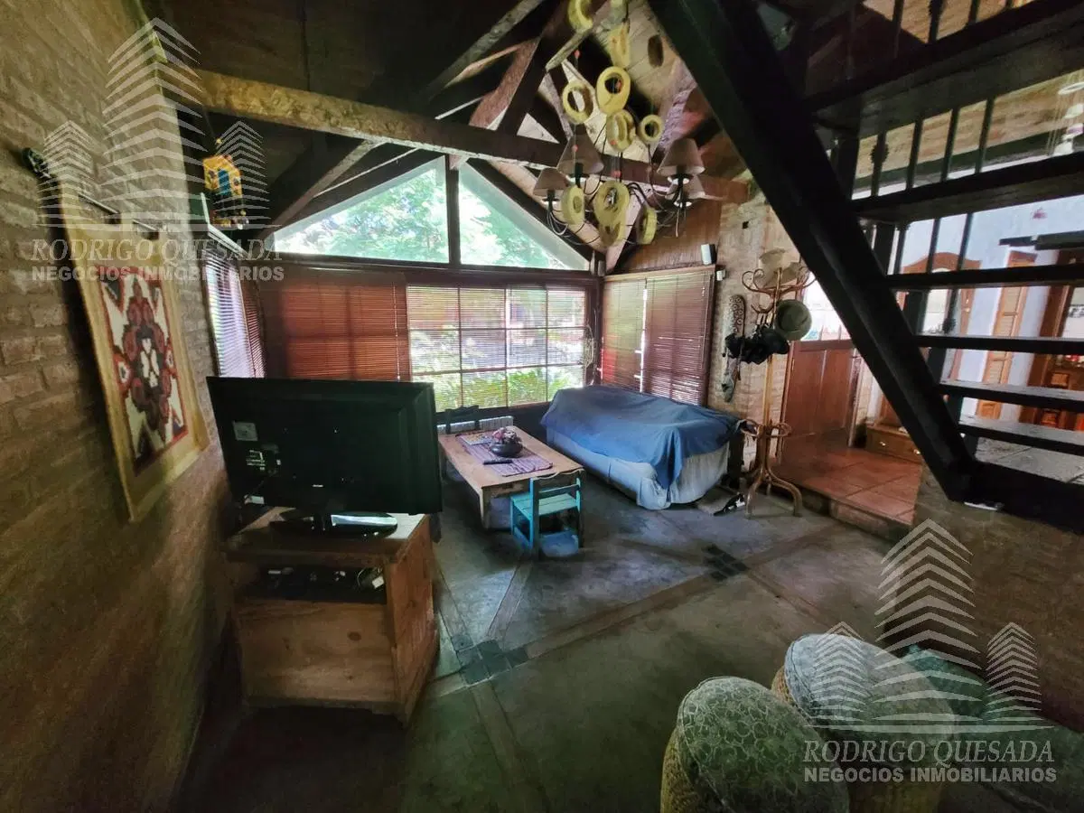 Una excelente casa de categoría,con detalles de lujo! 4