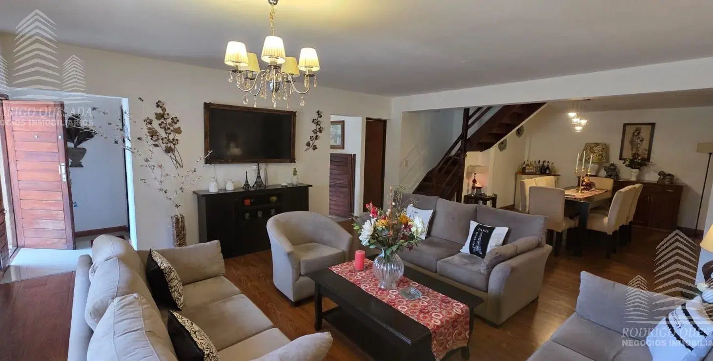 |CASA EN HERMOSA ZONA DE SAN BERNARDO|TERRAZA Y COCHERA CUB| RETASADA 5