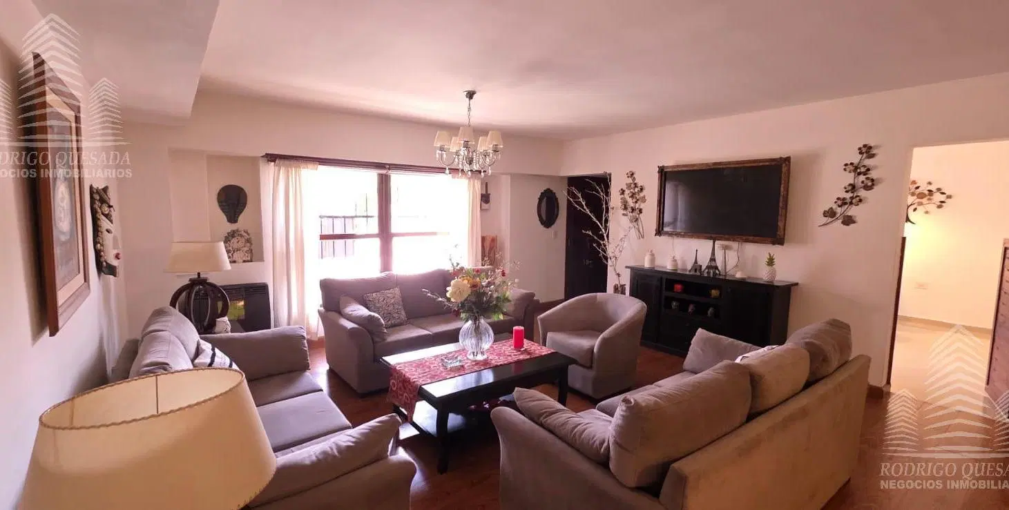 |CASA EN HERMOSA ZONA DE SAN BERNARDO|TERRAZA Y COCHERA CUB| RETASADA 8