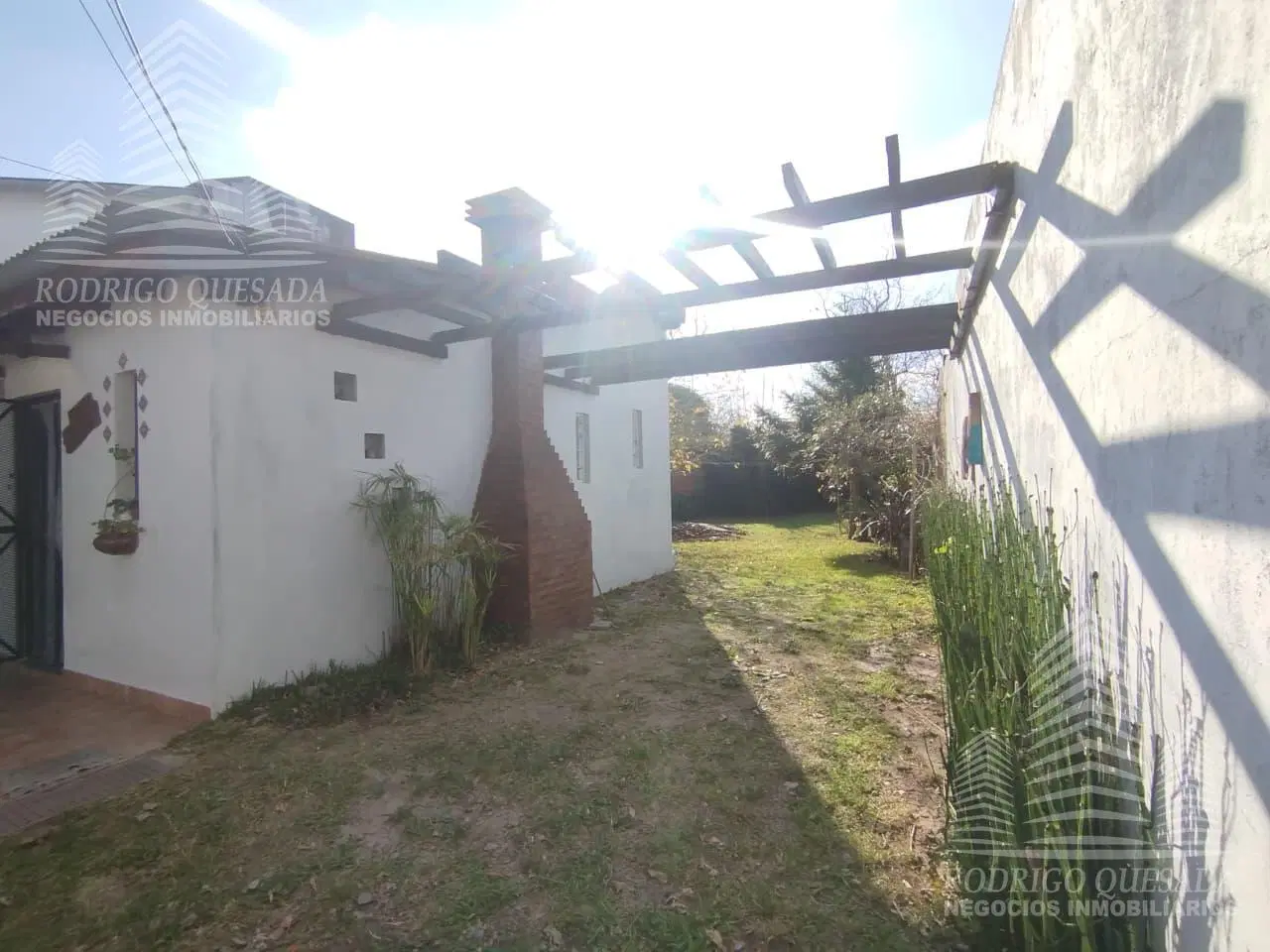 Casa en lote propio de 10x30/ zona residentes permanente. 2