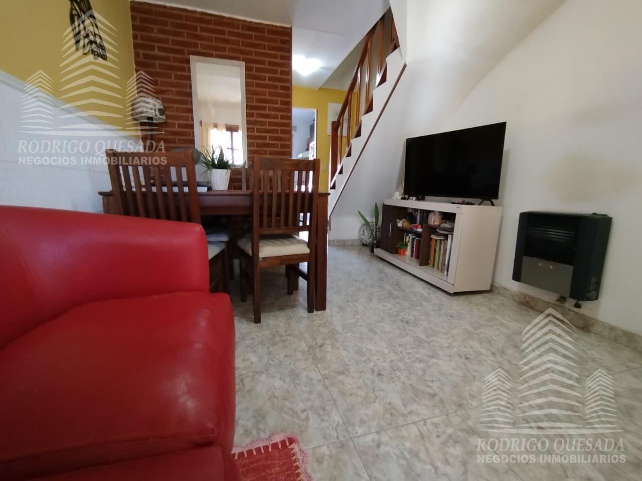 Foto de Impecable Triplex al frente!!! todos los servicios!, imagen 5