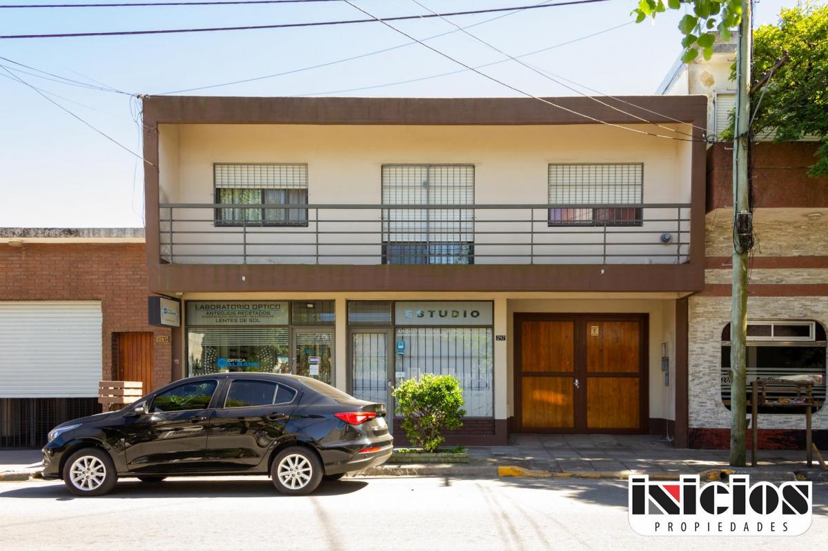 Foto de 2 Locales, una vivienda y un deposito: Azopardo Nº 247 - Mar de Ajó, imagen 2