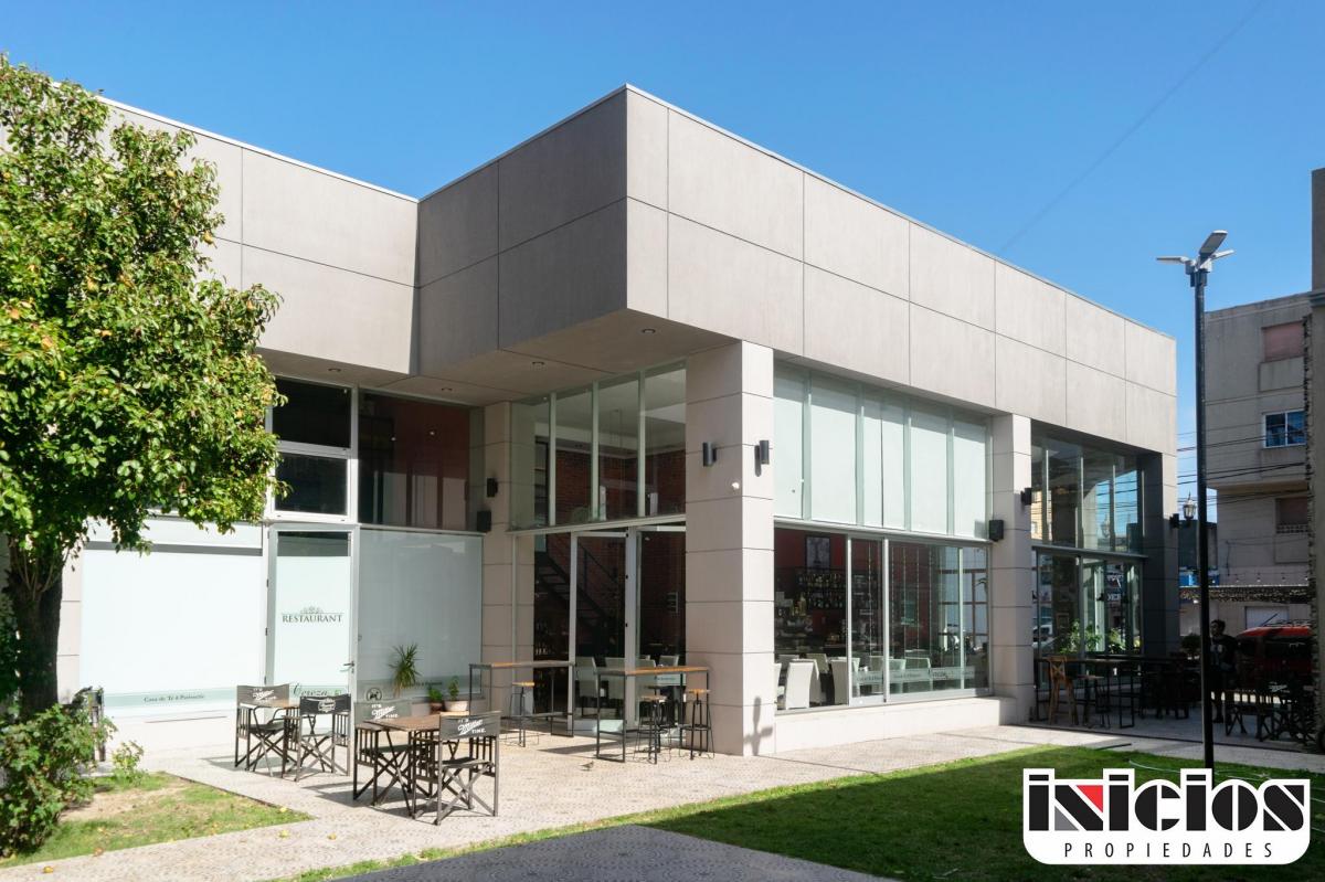 10 Locales en Block: Carreras esq. Marano - Mar de Ajó - C706