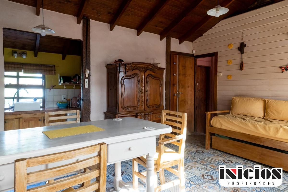 Casa: Av. Roldán Nº 340 - Nueva Atlantis - C738