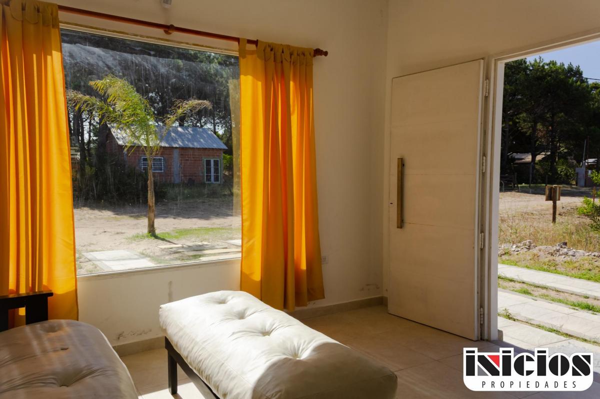 2 Dúplex y Una Casa: Libres del Sur E/ Hallbach y Newton - Nueva Atlantis - C603 3