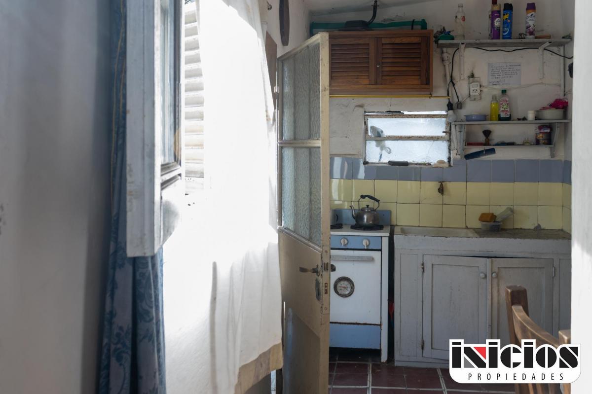 3 Departamentos en Block: Almirante Brown Nº 280 - El Silvio - C393 4