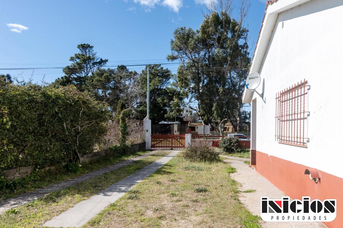 2 Chalet en Block: Yrigoyen Nº 1881 - El Silvio - C740