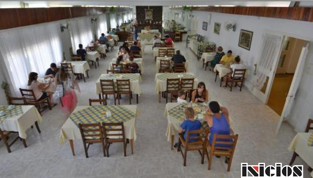 Hotel Amancay: Blanco Escalada Esq. Lebensohn - Mar de Ajó - H585 3
