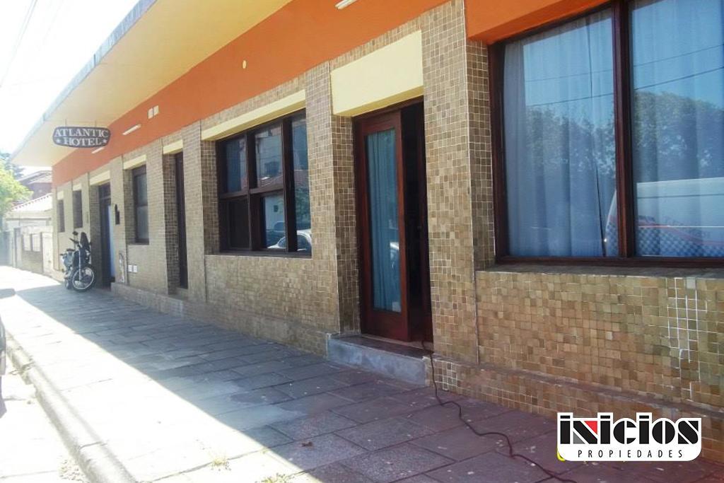 Hotel Atlantic: Montevideo N° 41 - Mar de Ajó - H603 1