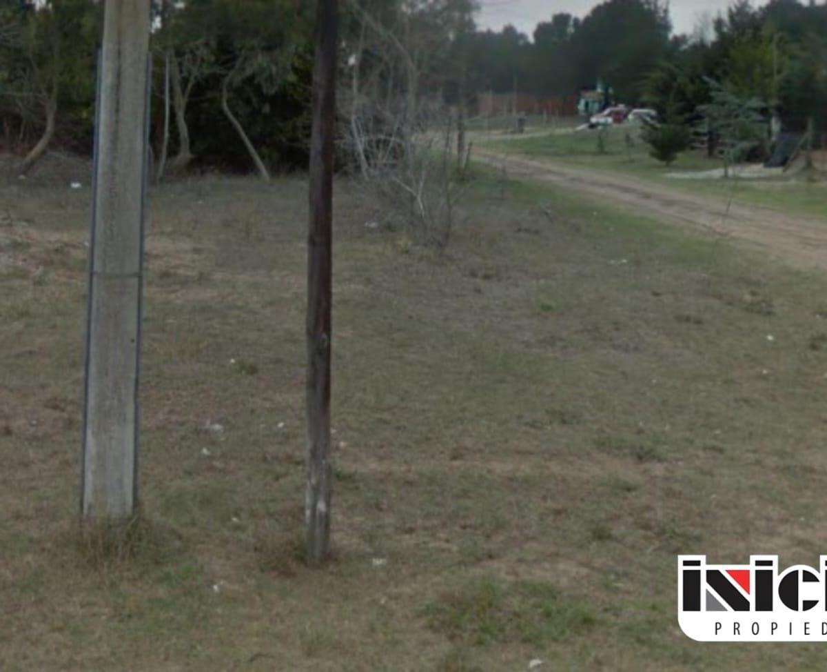 Lote: Newton Esq. Dolores - Nueva Atlantis - B659 1