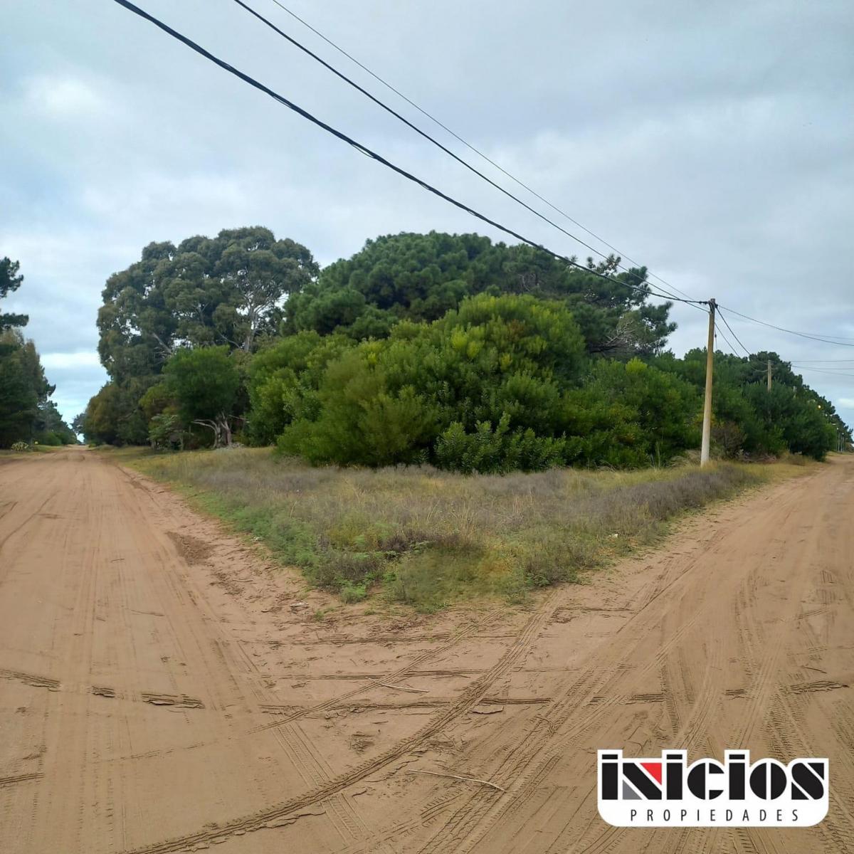 Lote: Caseros Esq. Diagonal Macedo - Nueva Atlantis - B730 1